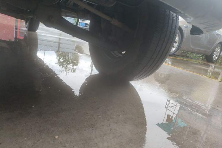 Used Wuling Zhiguang 2013 1.0L Practical Version Chassis Front Left
