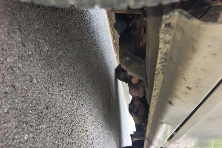 Used Wuling Zhiguang 2013 1.0L Practical Version Chassis Front Left
