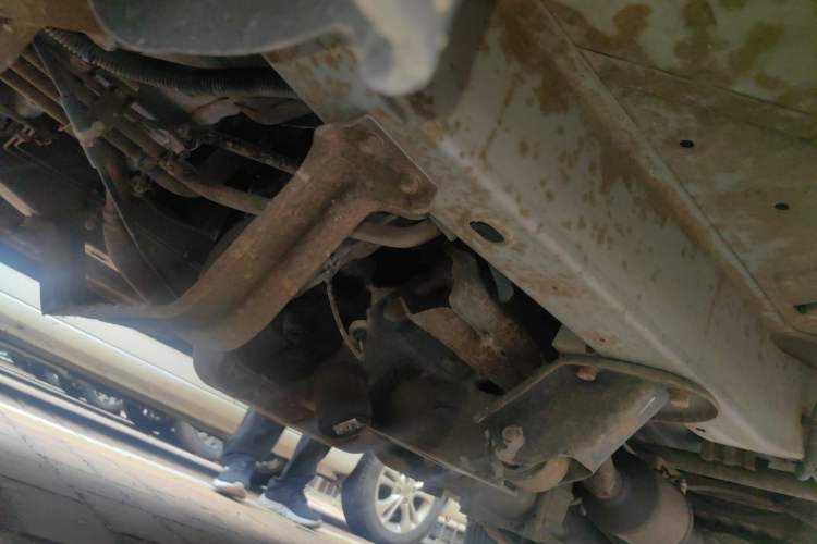 Used Wuling Zhiguang 2013 1.0L Base Version Chassis Front Left