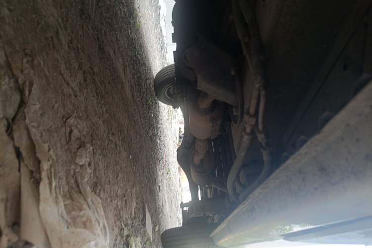 Used Wuling Zhiguang 2013 1.0L Practical Version Chassis Front Left