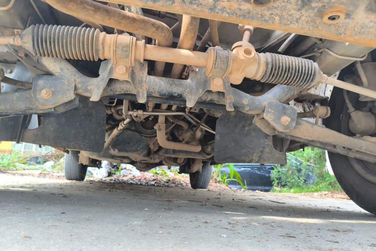 Used Wuling Zhiguang 2013 1.0L Practical Version Chassis Front