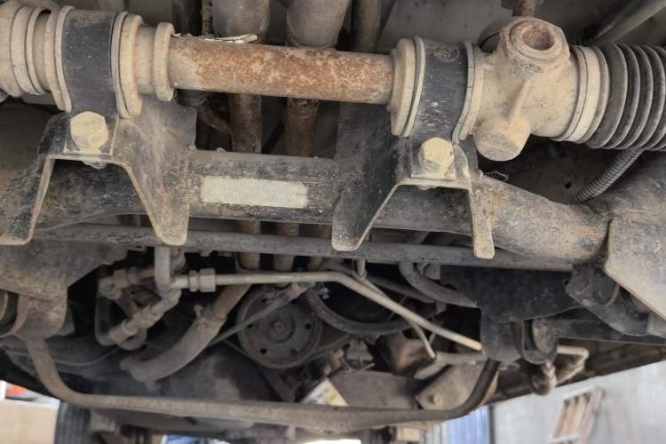 Used Wuling Zhiguang 2013 1.0L Practical Version Chassis Front