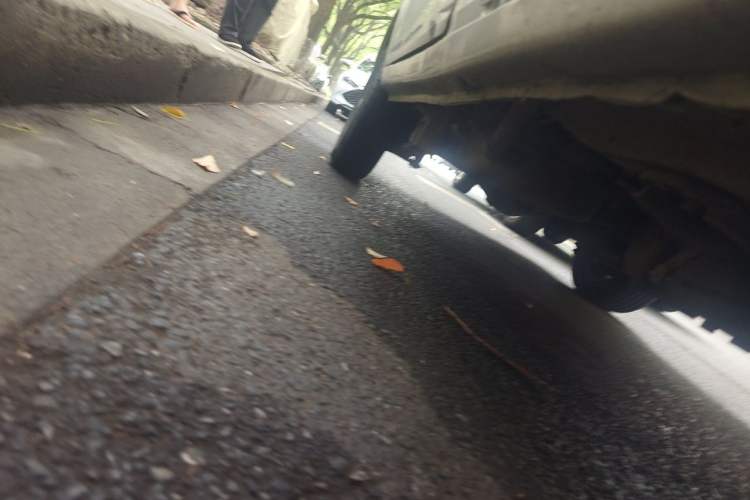 Used Wuling Zhiguang 2013 1.0L Practical Version Chassis Front Right