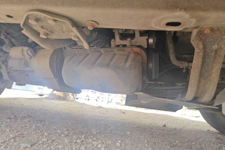 Used Wuling Zhiguang 2013 1.0L Practical Version Chassis Front Right