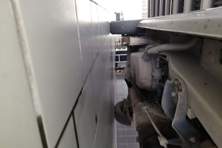 Used Wuling Zhiguang 2013 1.0L Base Version Chassis Front Right