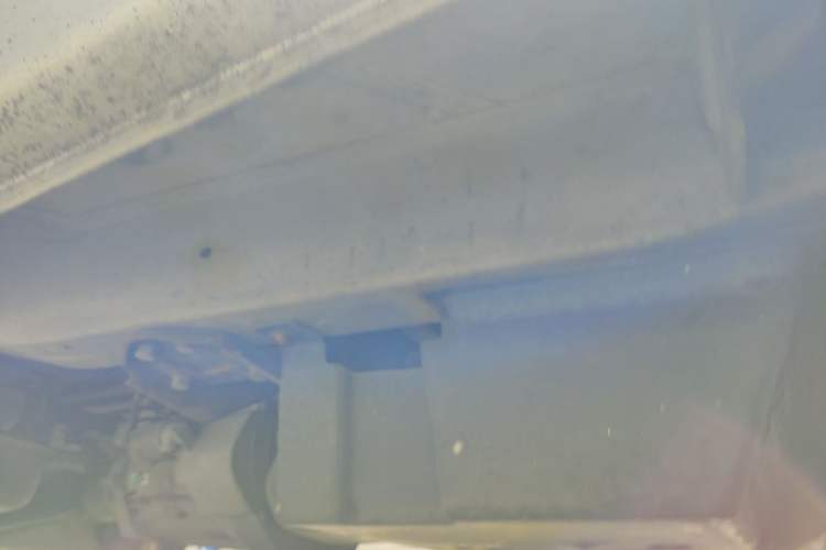 Used Wuling Zhiguang 2013 1.0L Practical Version Chassis Front Right