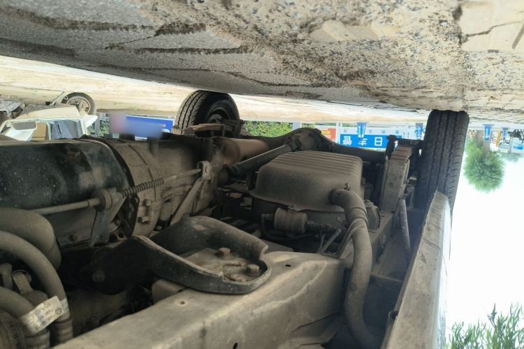 Used Wuling Zhiguang 2013 1.0L Practical Version Chassis Front Right