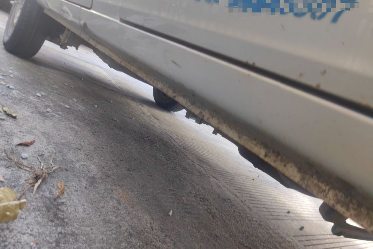 Used Wuling Zhiguang 2013 1.0L Practical Version Chassis Front Right