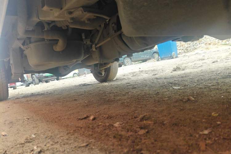 Used Wuling Zhiguang 2013 1.0L Practical Version Chassis Front Right
