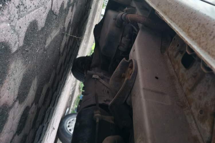 Used Wuling Zhiguang 2013 1.0L Practical Version Chassis Front Right