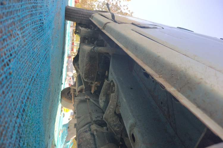 Used Wuling Zhiguang 2013 1.0L Practical Version Chassis Front Right