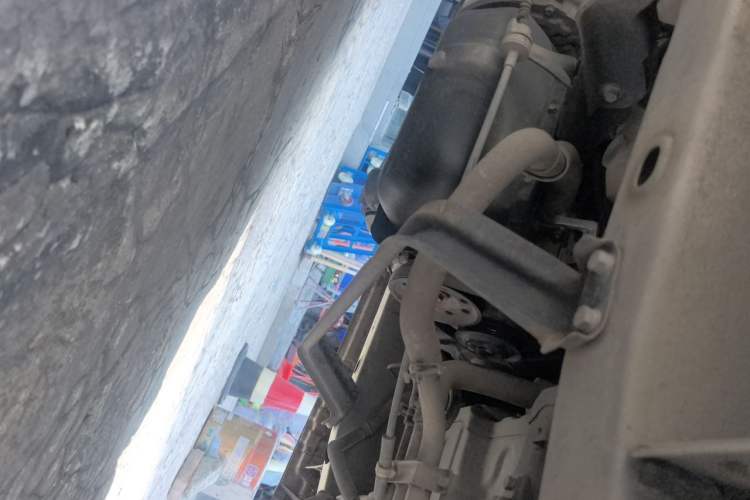 Used Wuling Zhiguang 2013 1.0L Practical Version Chassis Front Right