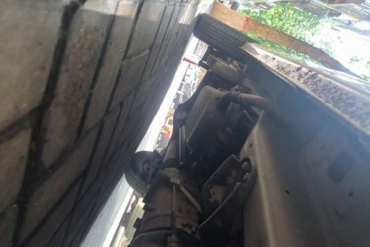 Used Wuling Zhiguang 2013 1.0L Practical Version Chassis Front Right