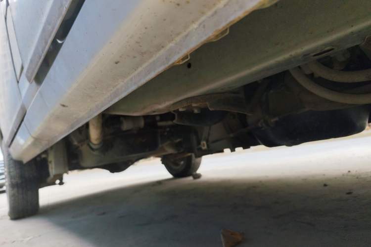 Used Wuling Zhiguang 2013 1.0L Practical Version Chassis Front Right