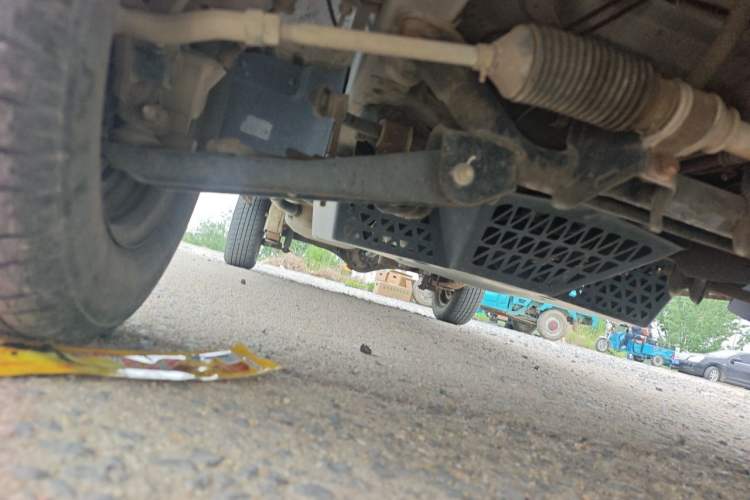 Used Wuling Zhiguang 2013 1.0L Practical Version Chassis Front Right