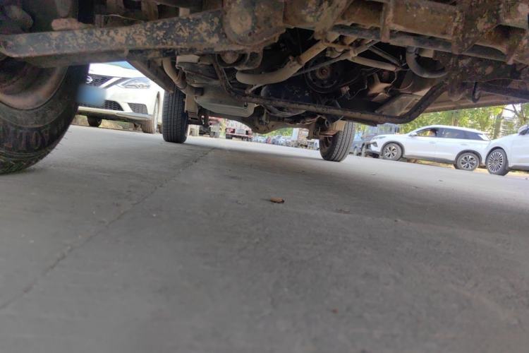 Used Wuling Zhiguang 2013 1.0L Practical Version Chassis Front Right