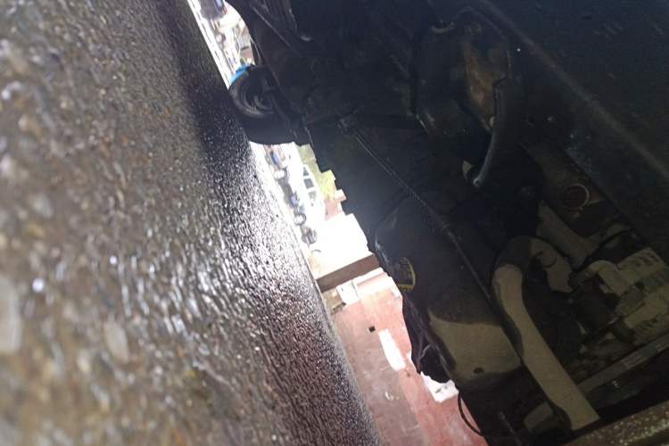 Used Wuling Zhiguang 2013 1.0L Practical Version Chassis Front Right