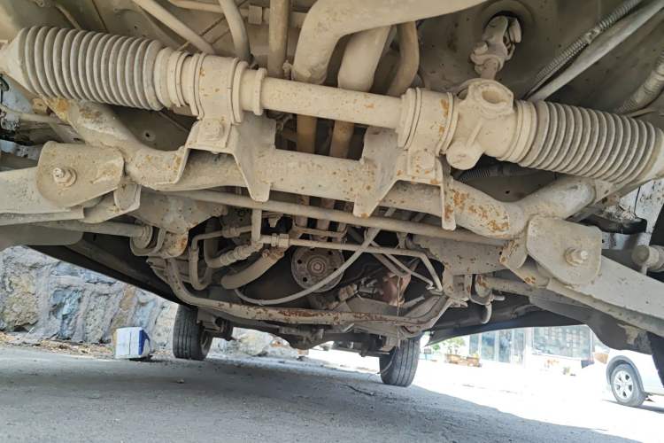 Used Wuling Zhiguang 2013 1.0L Practical Version Chassis Front
