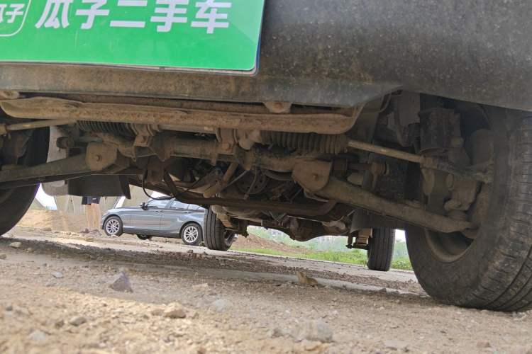 Used Wuling Zhiguang 2013 1.0L Practical Version Chassis Front