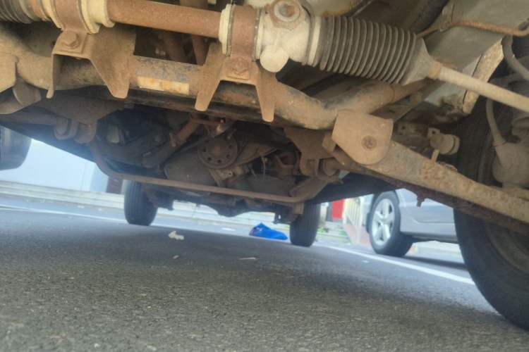 Used Wuling Zhiguang 2013 1.0L Practical Version Chassis Front