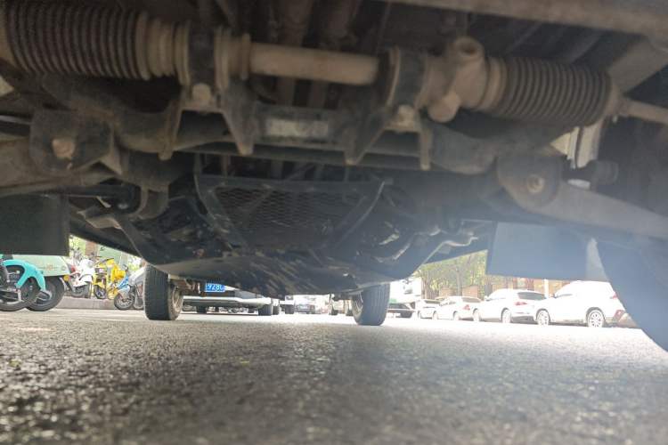 Used Wuling Zhiguang 2013 1.0L Practical Version Chassis Front