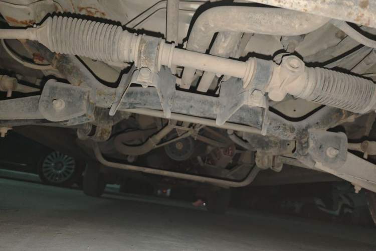 Used Wuling Zhiguang 2013 1.0L Practical Version Chassis Front
