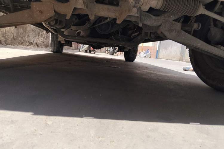Used Wuling Zhiguang 2013 1.0L Practical Version Chassis Front