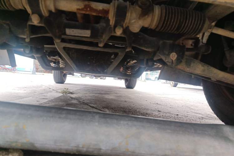 Used Wuling Zhiguang 2013 1.0L Practical Version Chassis Front