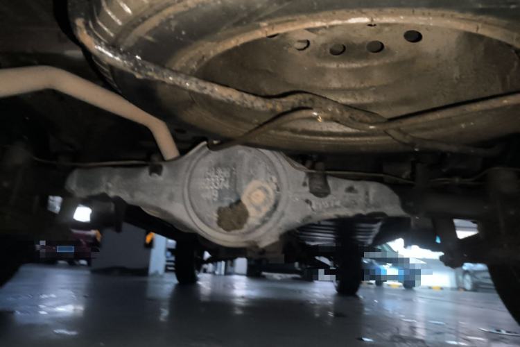 Used Wuling Zhiguang 2013 1.0L Practical Version Chassis Rear