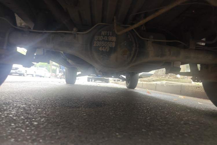Used Wuling Zhiguang 2013 1.0L Practical Version Chassis Rear