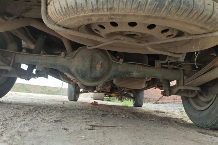 Used Wuling Zhiguang 2013 1.0L Practical Version Chassis Rear