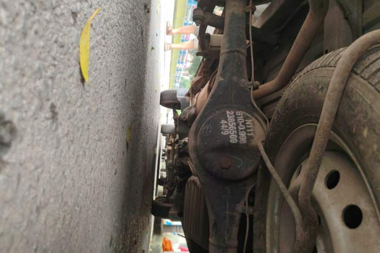 Used Wuling Zhiguang 2013 1.0L Practical Version Chassis Rear