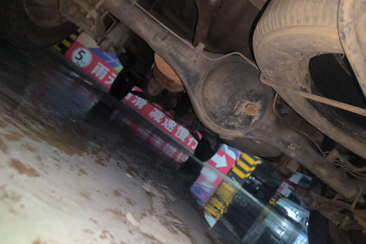 Used Wuling Zhiguang 2013 1.0L Practical Version Chassis Rear