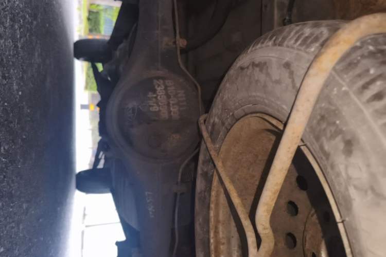 Used Wuling Zhiguang 2013 1.0L Practical Version Chassis Rear
