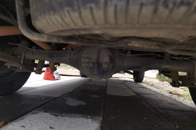 Used Wuling Zhiguang 2013 1.0L Practical Version Chassis Rear