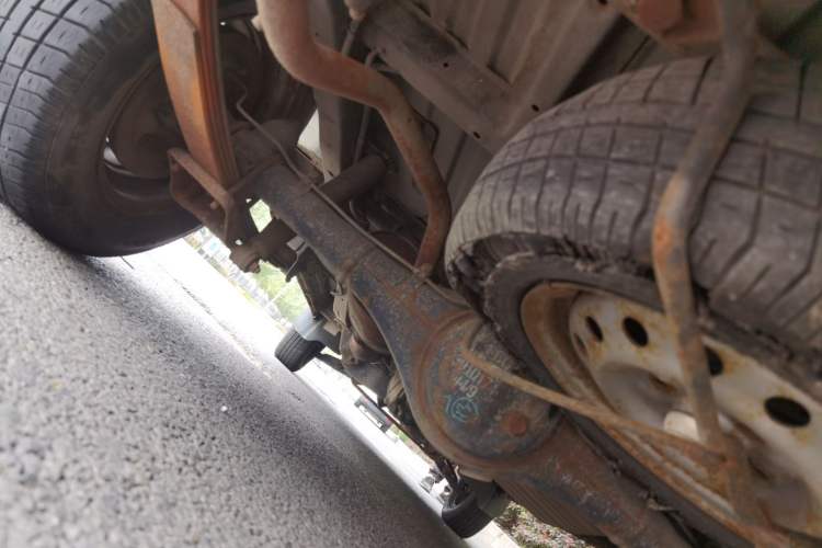 Used Wuling Zhiguang 2013 1.0L Practical Version Chassis Rear
