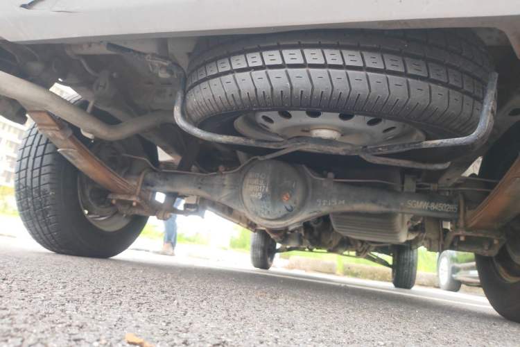Used Wuling Zhiguang 2013 1.0L Practical Version Chassis Rear