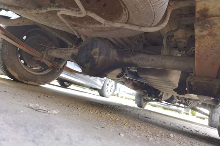 Used Wuling Zhiguang 2013 1.0L Practical Version Chassis Rear