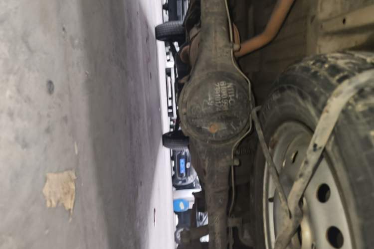 Used Wuling Zhiguang 2013 1.0L Practical Version Chassis Rear