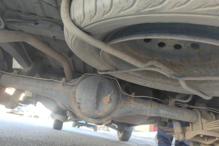 Used Wuling Zhiguang 2013 1.0L Practical Version Chassis Rear