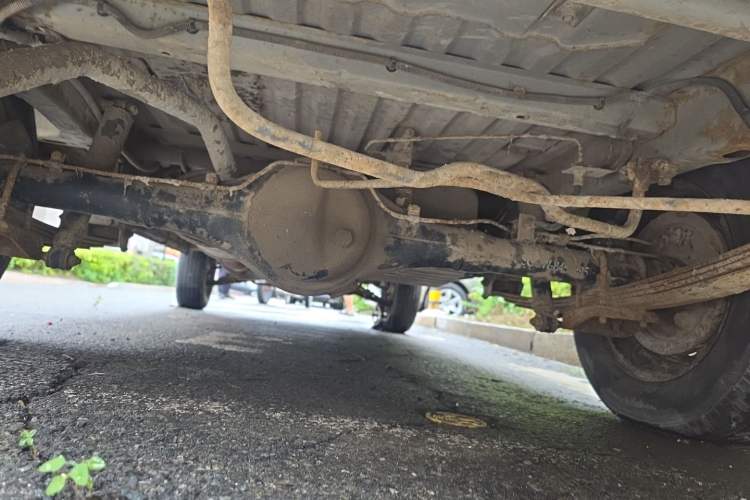 Used Wuling Zhiguang 2013 1.0L Practical Version Chassis Rear