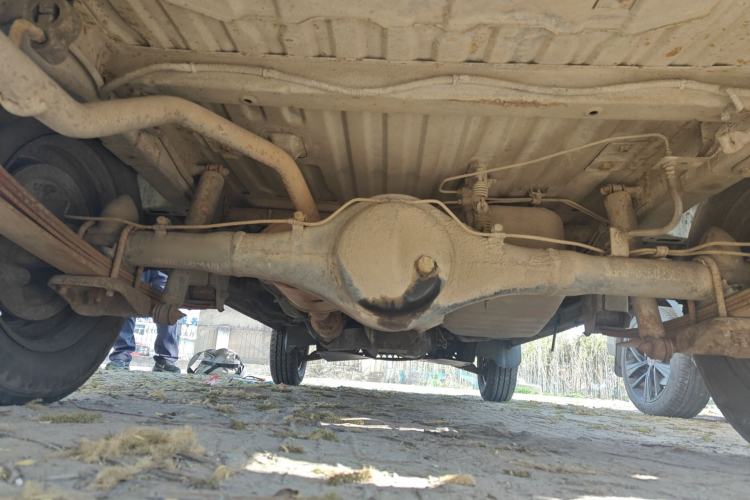 Used Wuling Zhiguang 2013 1.0L Practical Version Chassis Rear