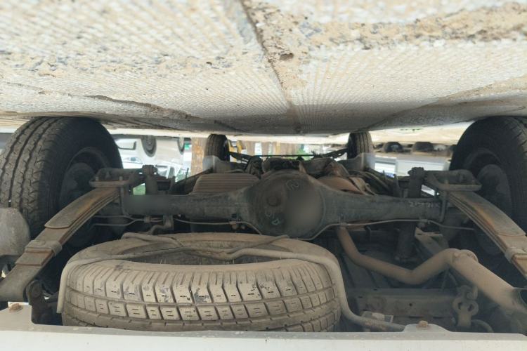 Used Wuling Zhiguang 2013 1.0L Practical Version Chassis Rear