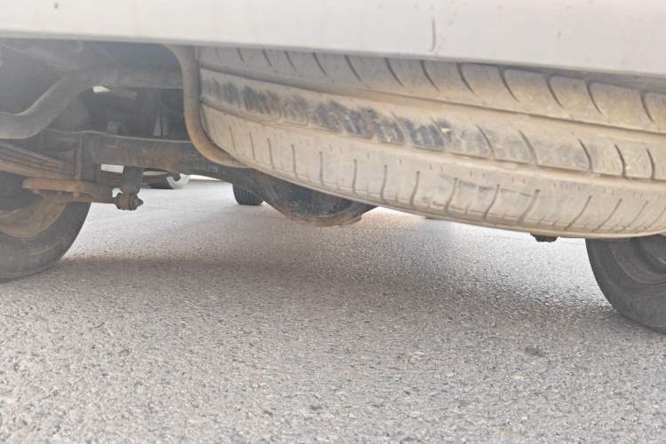Used Wuling Zhiguang 2013 1.0L Practical Version Chassis Rear