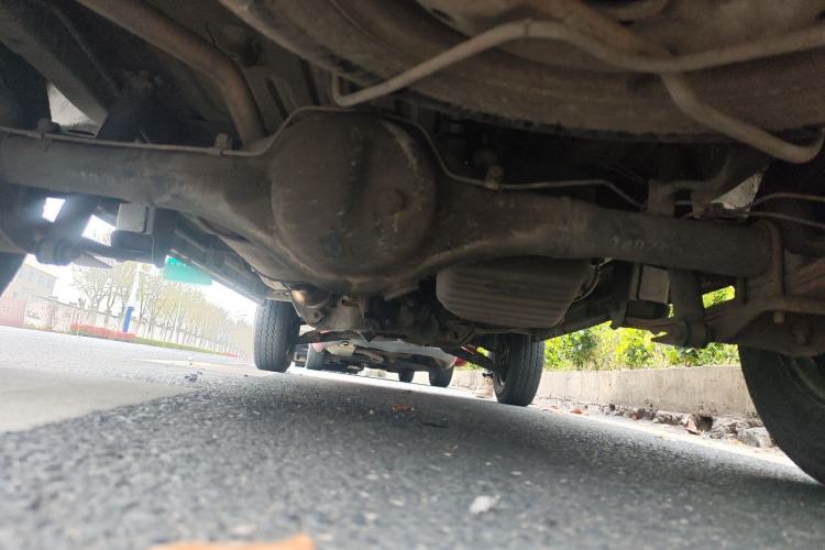 Used Wuling Zhiguang 2013 1.0L Practical Version Chassis Rear