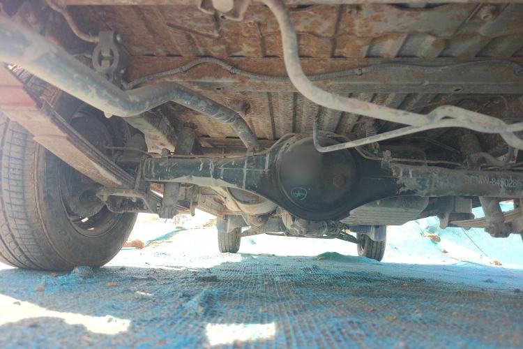 Used Wuling Zhiguang 2013 1.0L Practical Version Chassis Rear