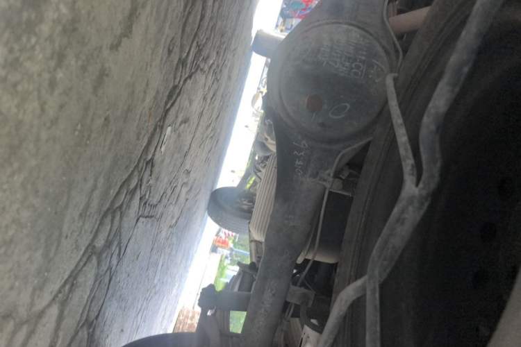 Used Wuling Zhiguang 2013 1.0L Practical Version Chassis Rear