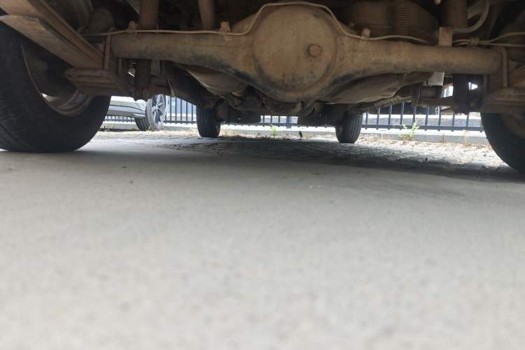 Used Wuling Zhiguang 2013 1.0L Practical Version Chassis Rear