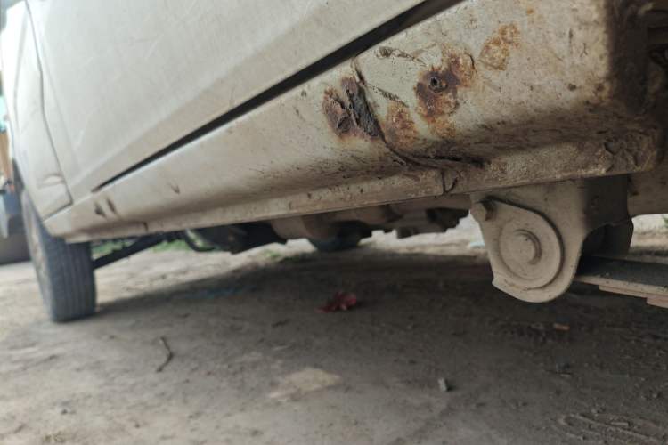 Used Wuling Zhiguang 2013 1.0L Practical Version Chassis Rear Left