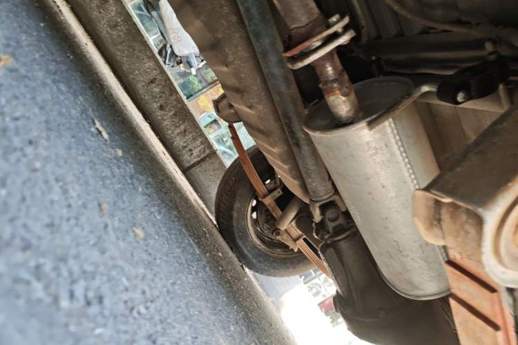 Used Wuling Zhiguang 2013 1.0L Practical Version Chassis Rear Left